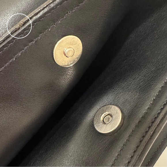 Early 90s Vintage Coach Legacy Flap Messenger Bag
Black Leather (Style J92-6147) - Picture 12 of 15